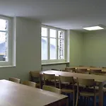 אכסניה Youth