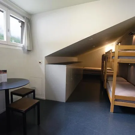 Youth Hostel *