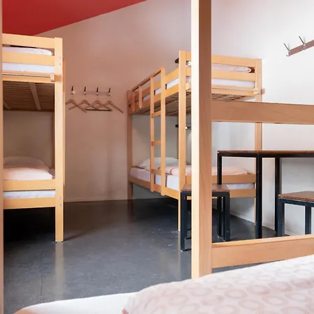 Youth Hostel *
