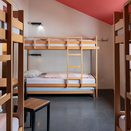 Hostel Youth