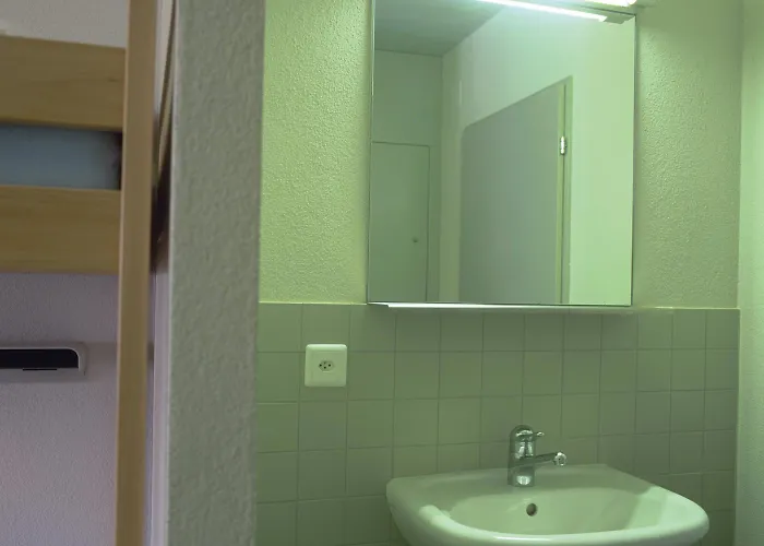 Youth Auberge de jeunesse *