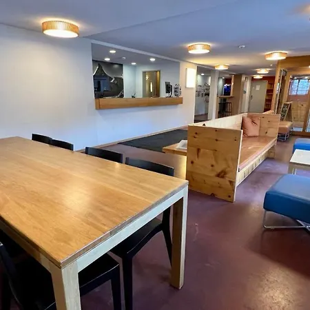 Youth * Ζερμάτ