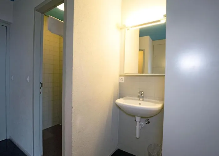 采尔马特青年旅舍 旅馆